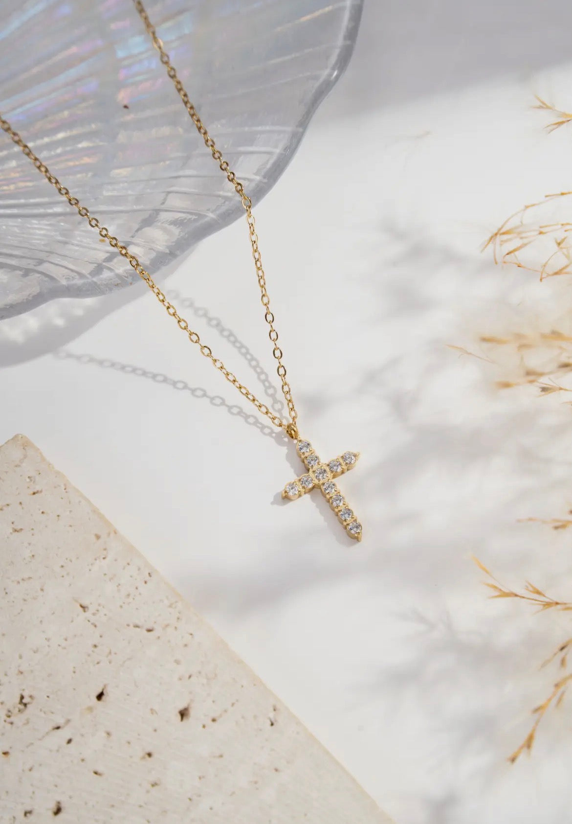 Collier Mía, pendentif croix.✨