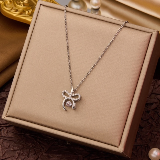 Collier noeud argent strass