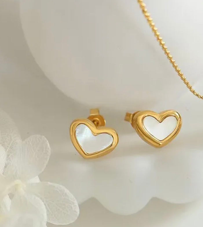 Boucles d'oreilles amour blanc
